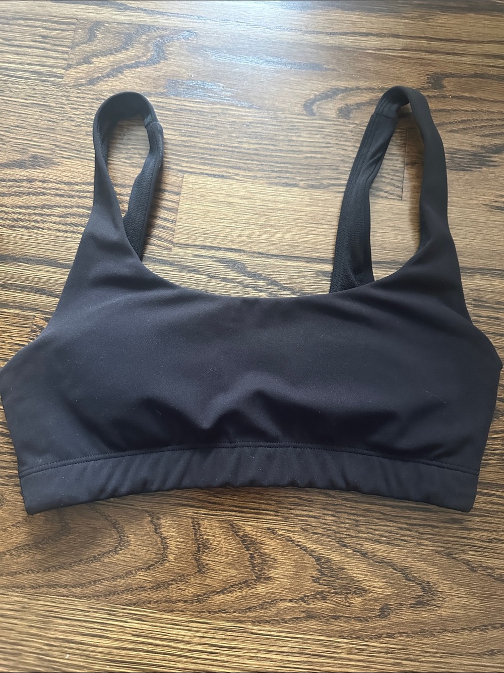 Vuori Black Wireless Sports Bralette